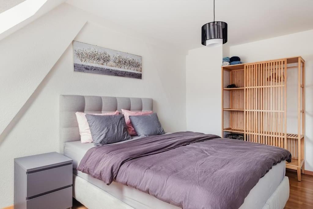 Charmante Wohnung An Beliebter, Urbaner Lage Zúrich Exterior foto